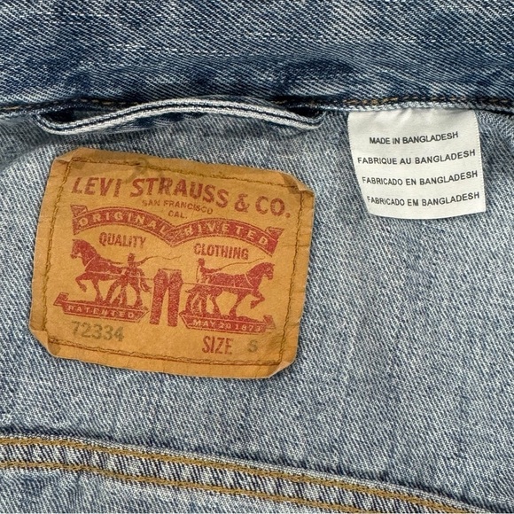 Levi's Trucker Jacket Medium Wash Denim Jean Jacket 100% Cotton | Men's Small - Picture 5 of 6